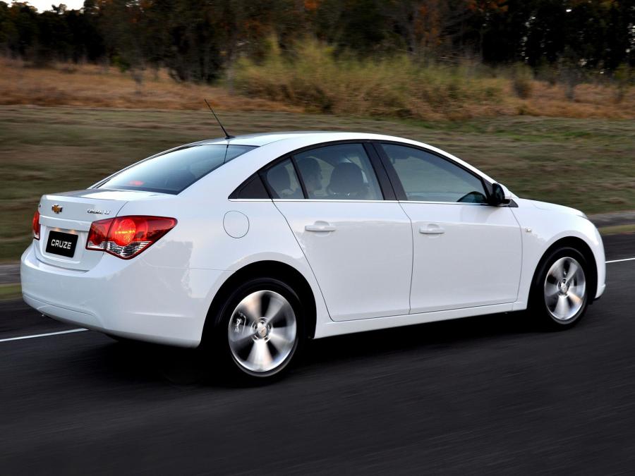  Chevrolet Cruze 2011 года  (BR) (фото 4 из 12)